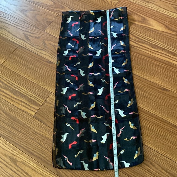 Satin striped lightweight shoe 👠 design fashion scarf, black multi shoe style - Picture 12 of 14